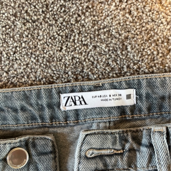 Light gray wash Zara jeans - Picture 4 of 4